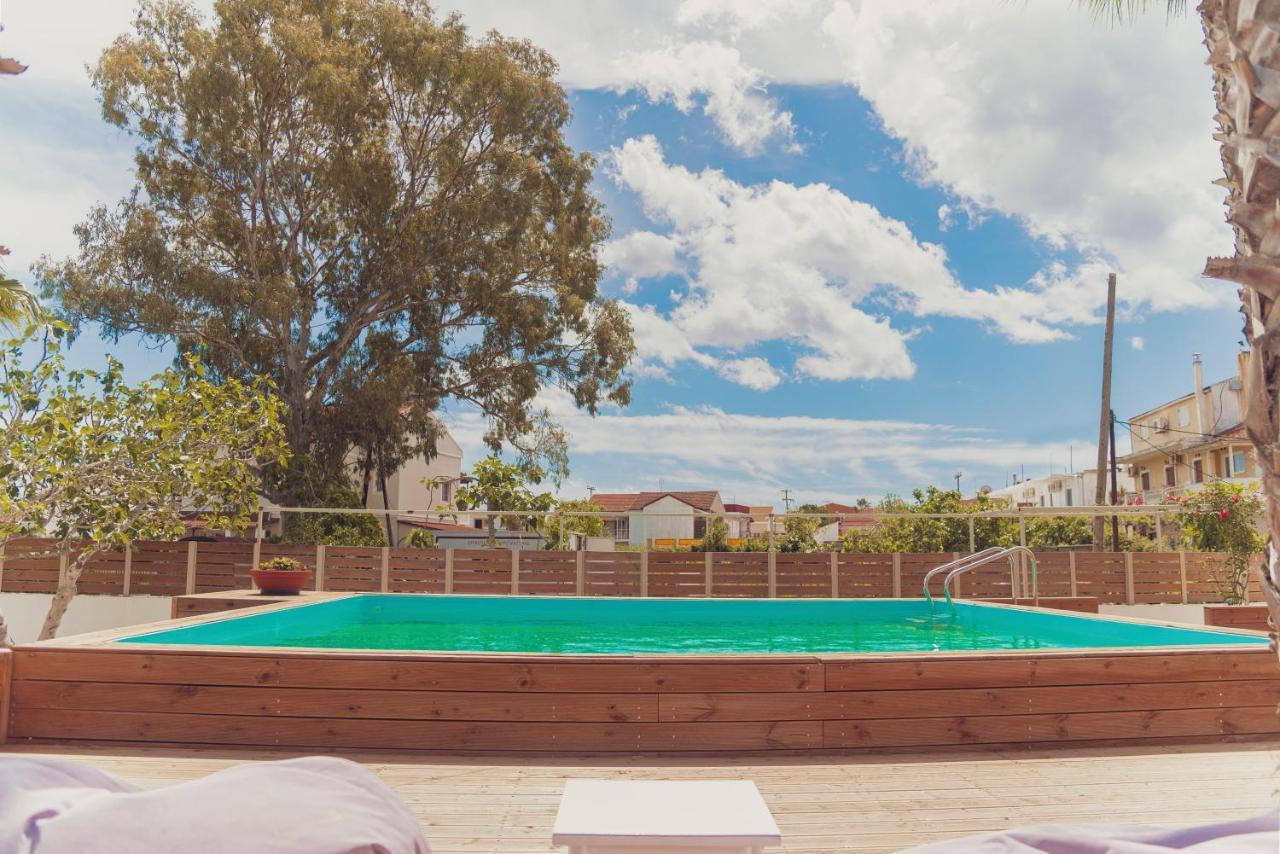 קאבוס Christa Luxury Apartments מראה חיצוני תמונה