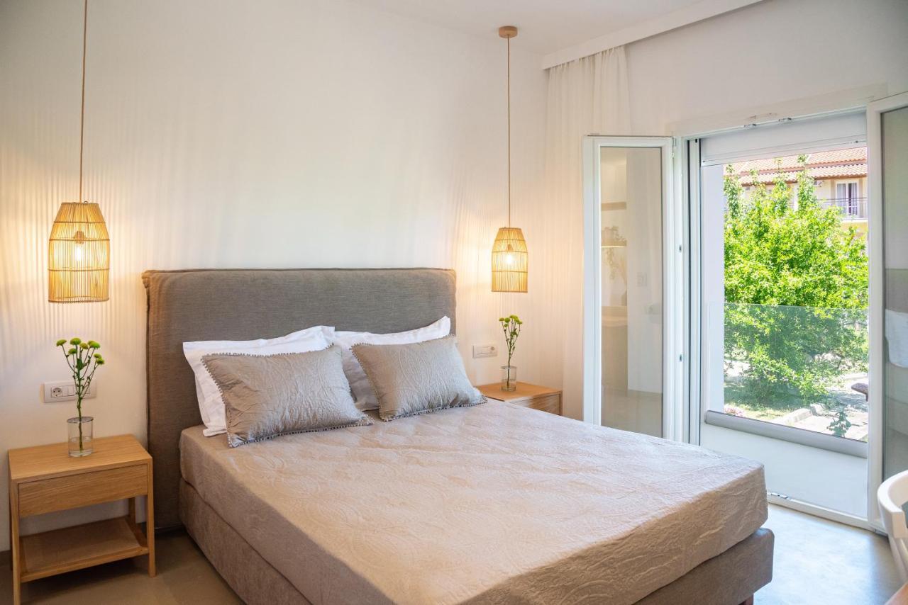 קאבוס Christa Luxury Apartments מראה חיצוני תמונה