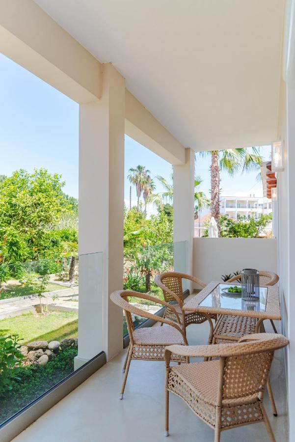 קאבוס Christa Luxury Apartments מראה חיצוני תמונה
