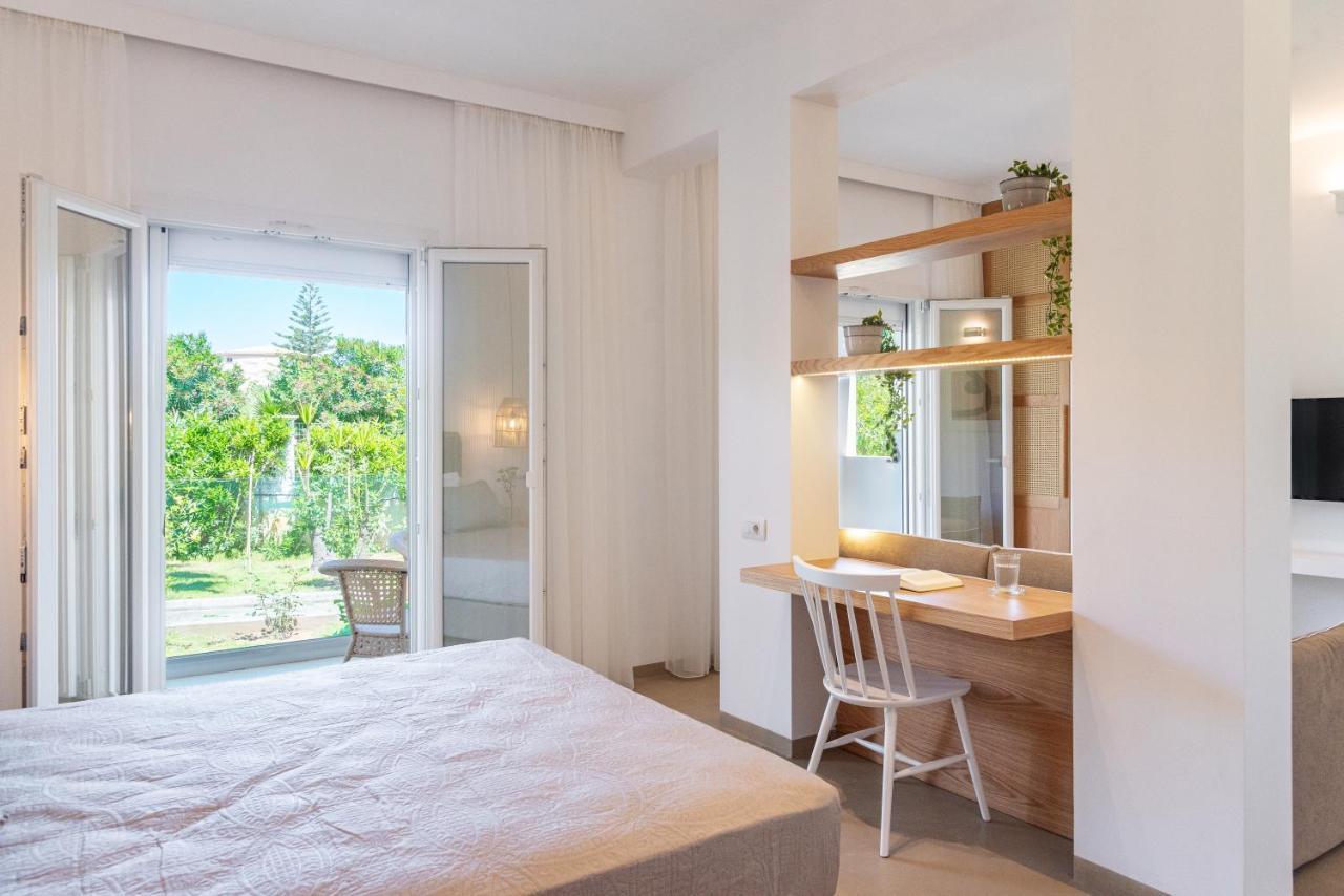קאבוס Christa Luxury Apartments מראה חיצוני תמונה