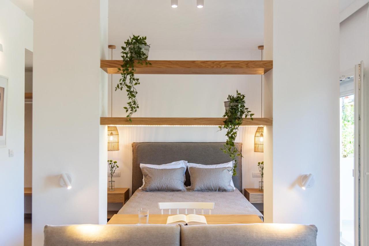 קאבוס Christa Luxury Apartments מראה חיצוני תמונה