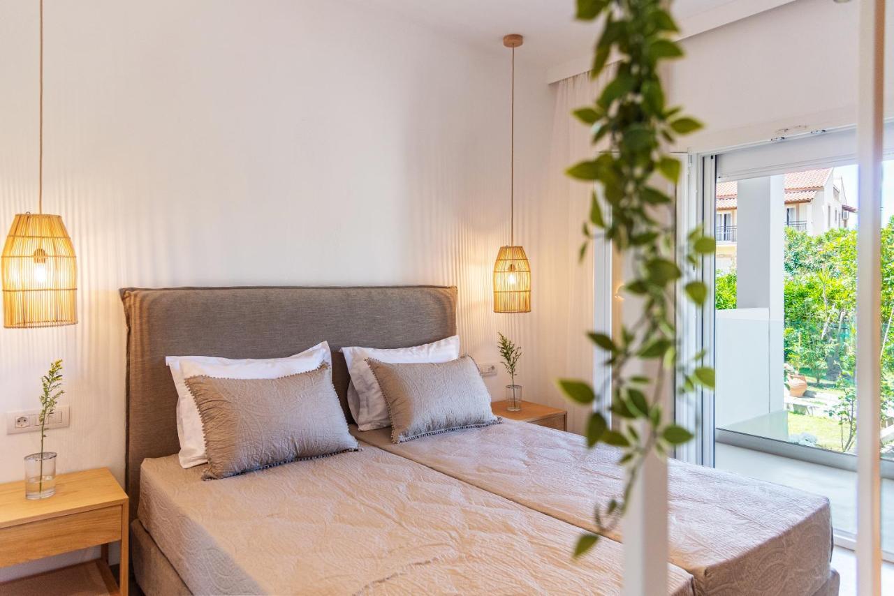 קאבוס Christa Luxury Apartments מראה חיצוני תמונה