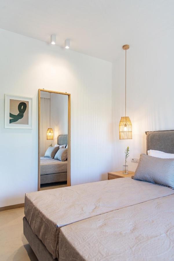 קאבוס Christa Luxury Apartments מראה חיצוני תמונה