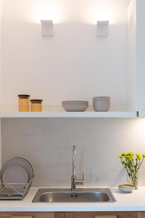 קאבוס Christa Luxury Apartments מראה חיצוני תמונה