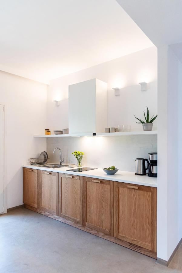 קאבוס Christa Luxury Apartments מראה חיצוני תמונה