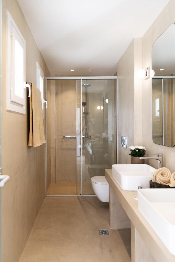 קאבוס Christa Luxury Apartments מראה חיצוני תמונה