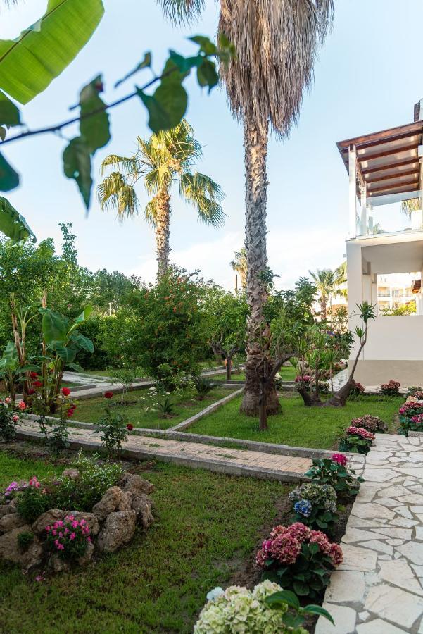 קאבוס Christa Luxury Apartments מראה חיצוני תמונה