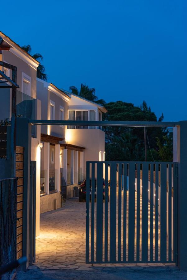 קאבוס Christa Luxury Apartments מראה חיצוני תמונה